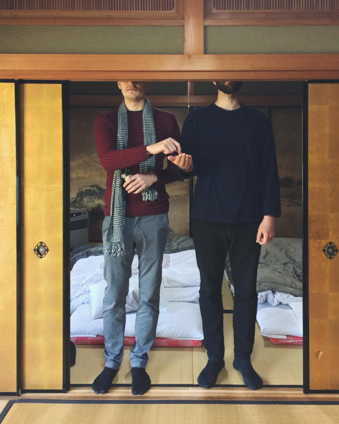 20 Times People Traveled To Japan And Realized They’re Too Tall For It