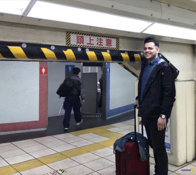 20 Times People Traveled To Japan And Realized They’re Too Tall For It