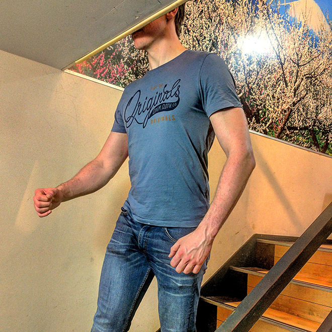 20 Times People Traveled To Japan And Realized They’re Too Tall For It