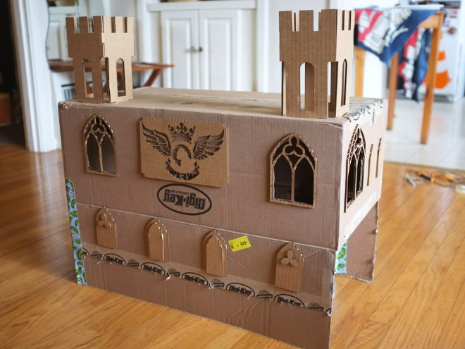 Bored Quarantined Owners Have Started Building Cardboard Forts For Cats