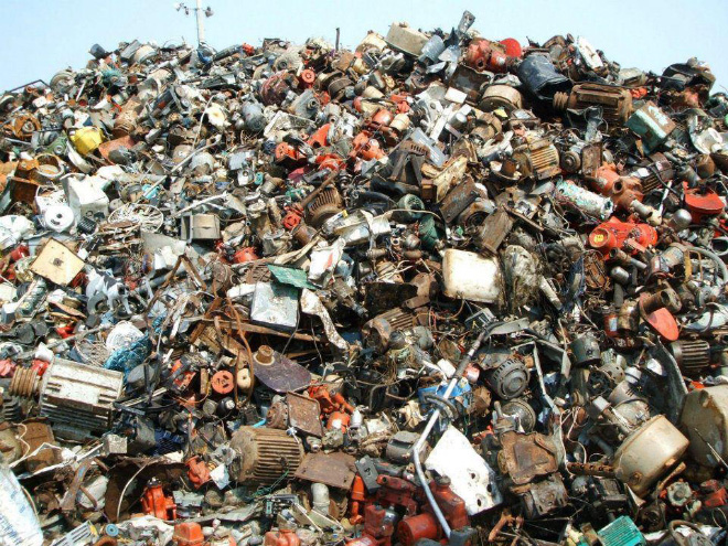 Bored Sitting at Home? Try To Find a Cat In Each Picture!