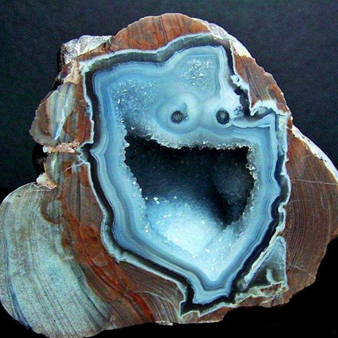 Can You See Drunk Faces In These Inanimate Objects?