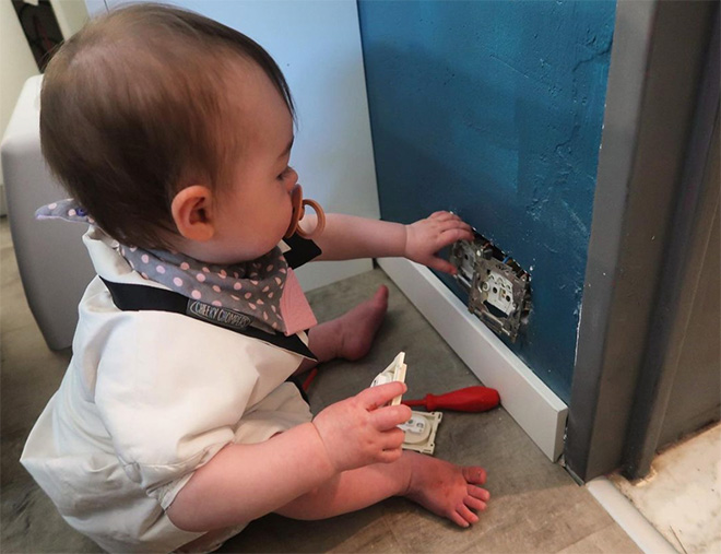 Dad Photoshops Baby Into Dangerous Situations To Freak Out Relatives