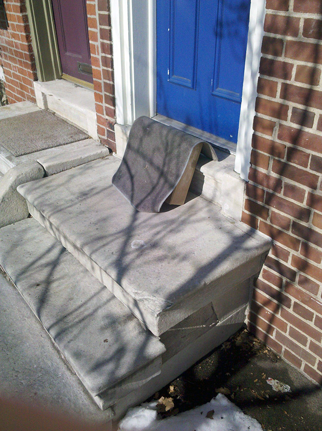 Deliveries Surge During Quarantine, This Is How Delivery Guys “Hide” Packages