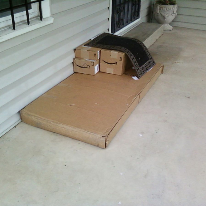 Deliveries Surge During Quarantine, This Is How Delivery Guys “Hide” Packages
