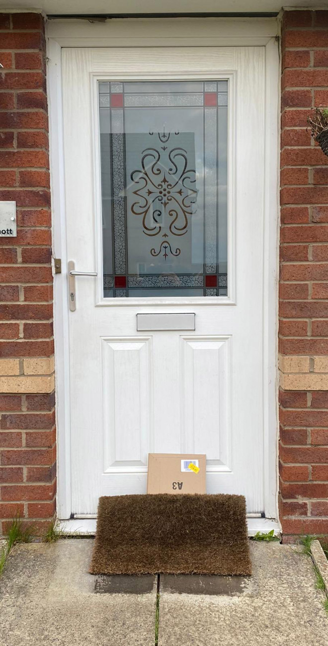 Deliveries Surge During Quarantine, This Is How Delivery Guys “Hide” Packages
