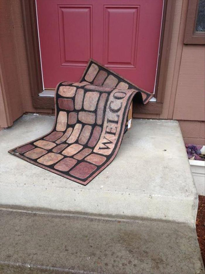 Deliveries Surge During Quarantine, This Is How Delivery Guys “Hide” Packages