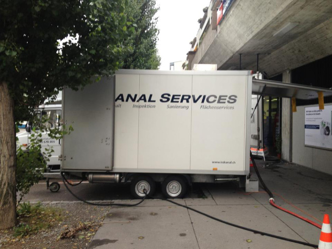 Funny Advertisement On Vehicles Fails