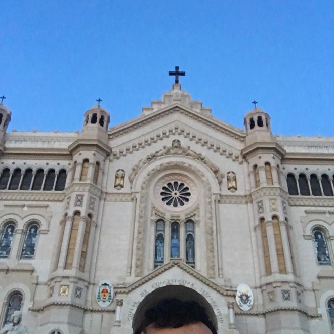 Greek Man Has Been Posting Photos of His Forehead On Instagram For The Last Six Years