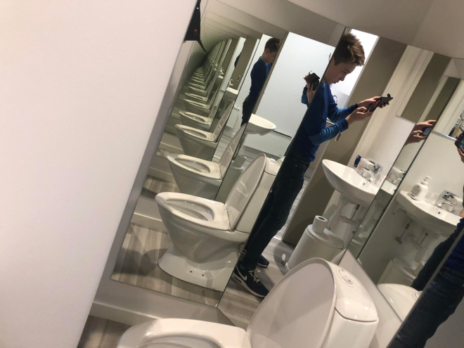 Hilarious Bathroom Mirror Design Fails