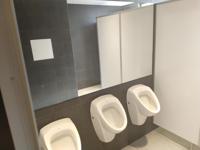 Hilarious Bathroom Mirror Design Fails
