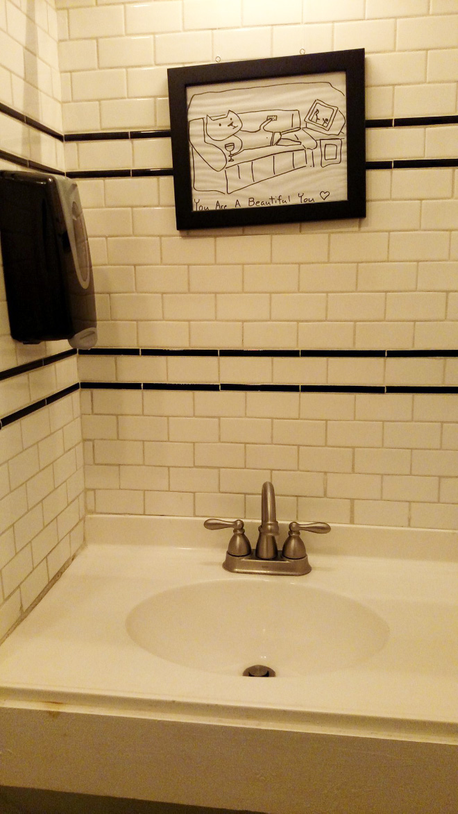 Hilarious Bathroom Mirror Design Fails
