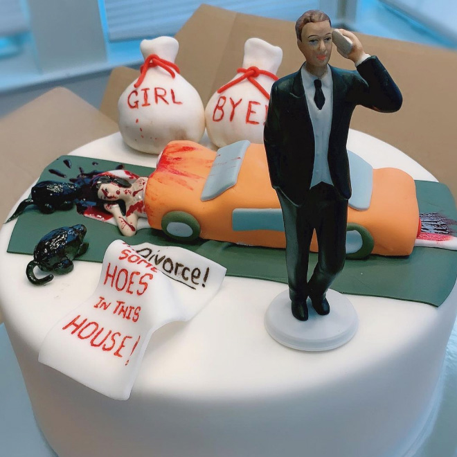 Hilariously Mean Divorce Cakes