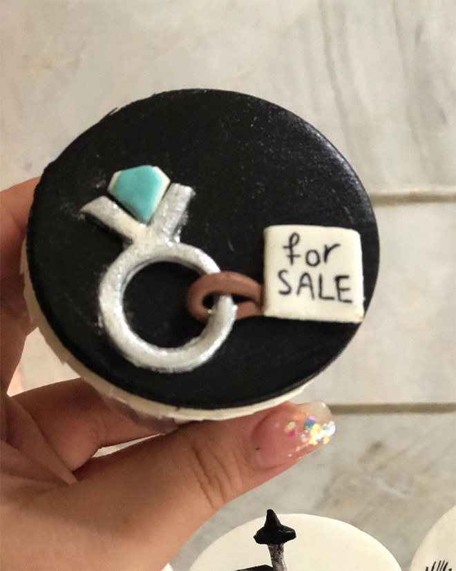 Hilariously Mean Divorce Cakes