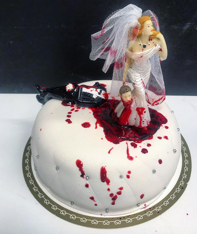 Hilariously Mean Divorce Cakes