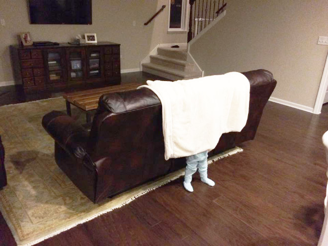 Kids Are Hilariously Terrible at Hide And Seek