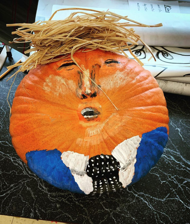 The Funniest Trumpkins That Will Help Scare Off Trick-Or-Treaters