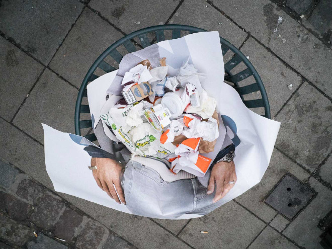 The Playful Street Photography of Pau Buscató
