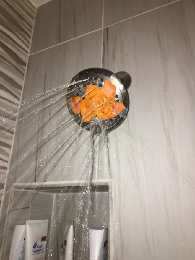 There’s an Online Community Made For People Who Enjoy Showering With Oranges