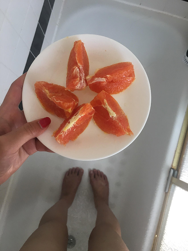 There’s an Online Community Made For People Who Enjoy Showering With Oranges