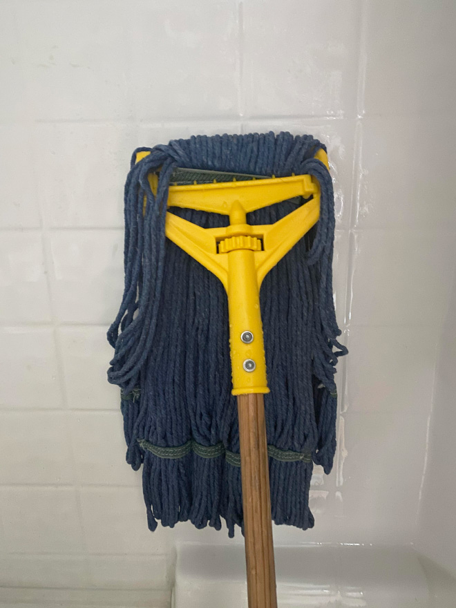 “Things With Faces” Facebook Group’s Members  Are Seeing Faces Literally Everywhere