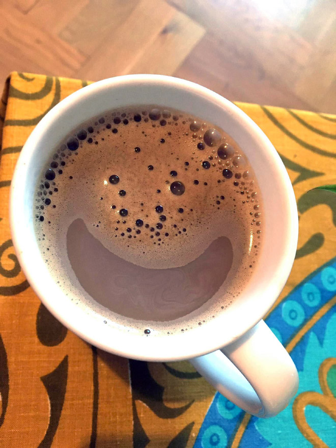 “Things With Faces” Facebook Group’s Members  Are Seeing Faces Literally Everywhere