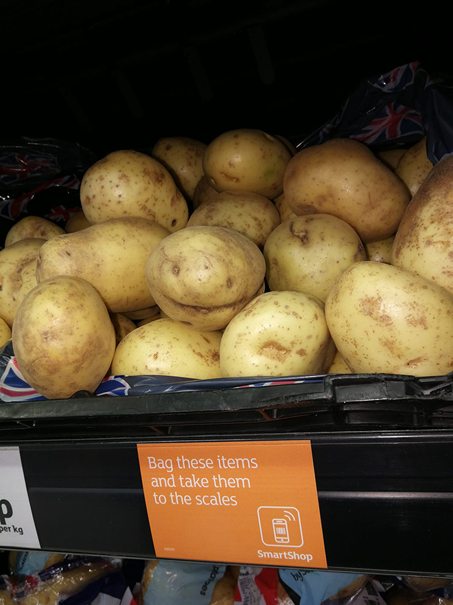 “Things With Faces” Facebook Group’s Members  Are Seeing Faces Literally Everywhere