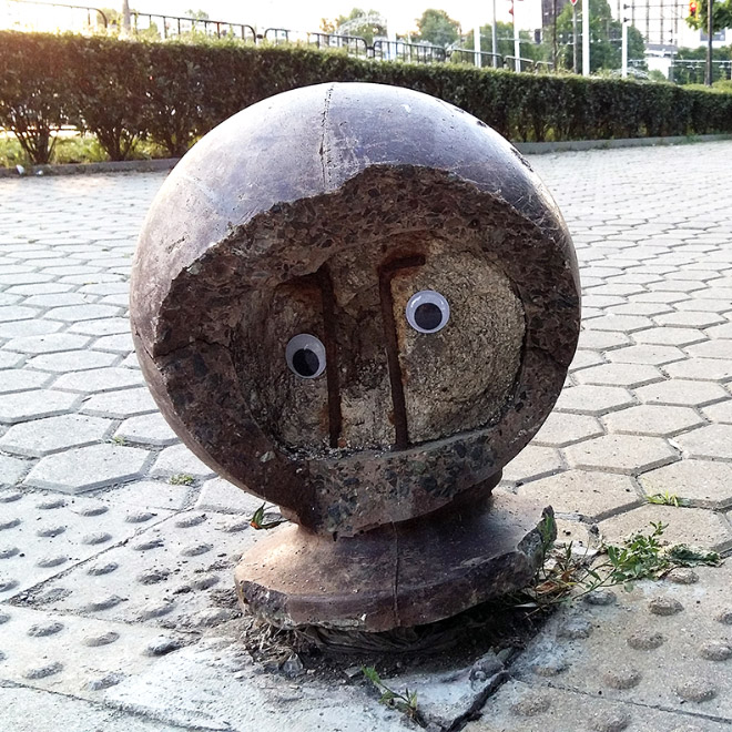 This Bulgarian Artist Eyebombs City’s Streets