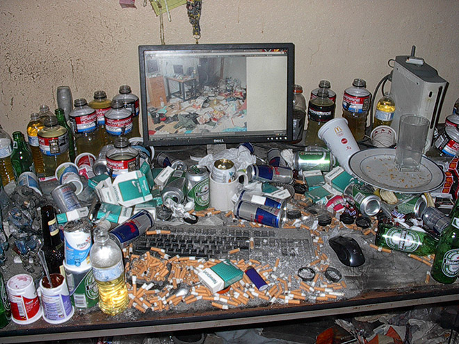 This Is How Some People Actually Work From Home