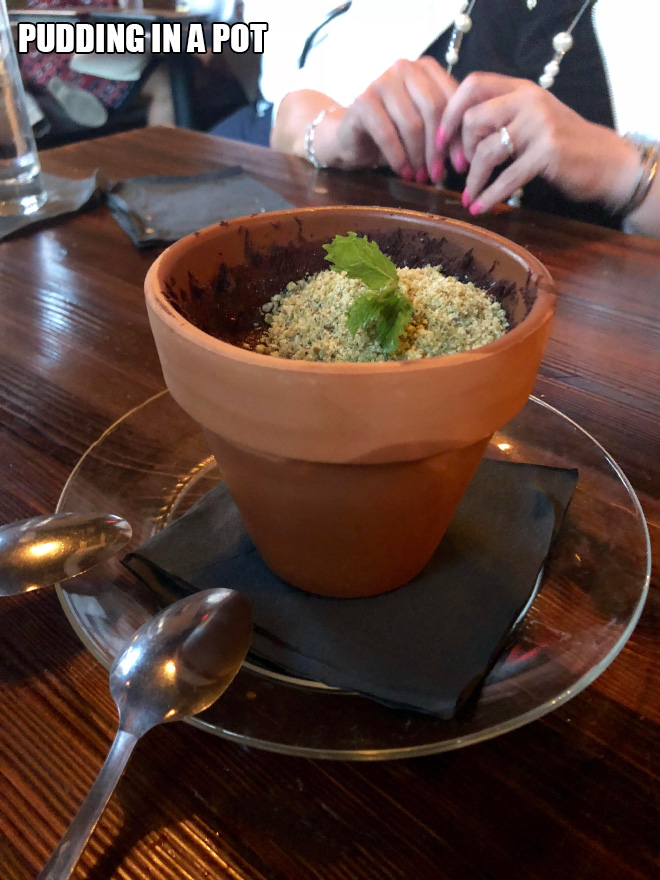 “We Want Plates” Facebook Group Shames Restaurants That Serve Food In Ridiculous Ways