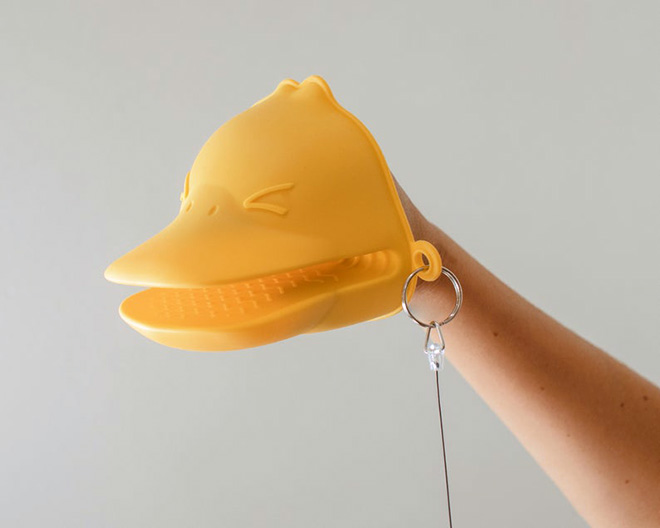 Would You Wear This Portable Retractable Safety Mitt To Help You Not Touch Anything?